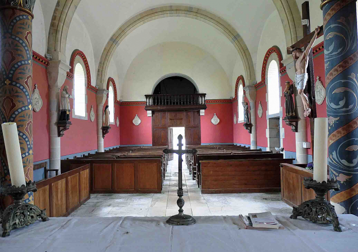 L'intérieur de l'église - Saint-Bonnot