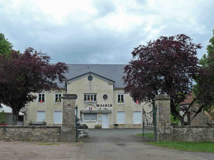 La mairie - Saint-Jean-aux-Amognes