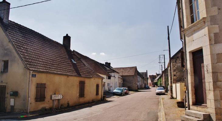  - Saint-Laurent-l'Abbaye