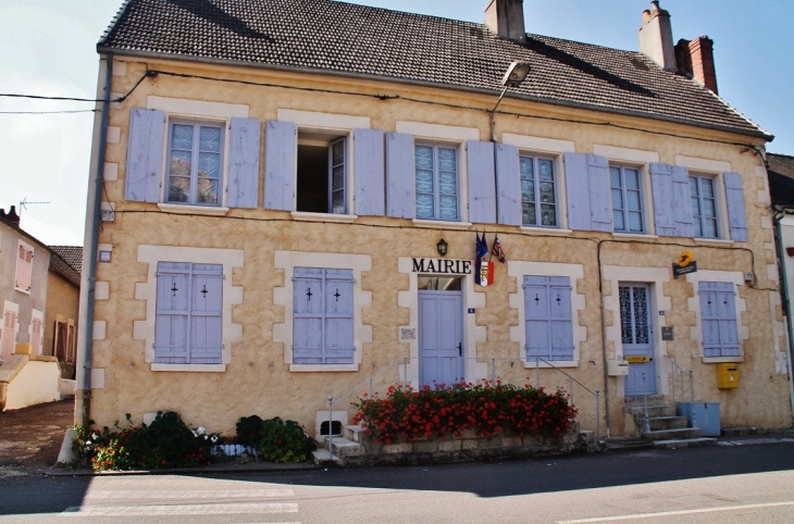 La Mairie - Saint-Laurent-l'Abbaye