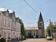 Photo précédente de Saint-Malo-en-Donziois La Mairie et l'église St Malo