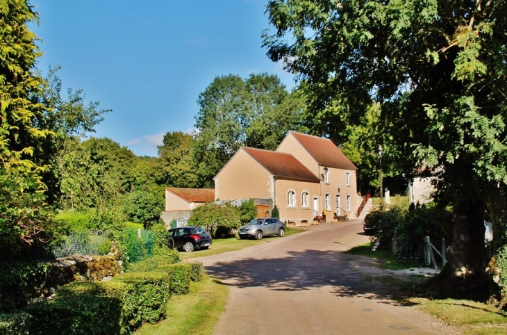 La Mairie - Sainte-Colombe-des-Bois