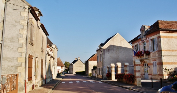 La Mairie - Suilly-la-Tour