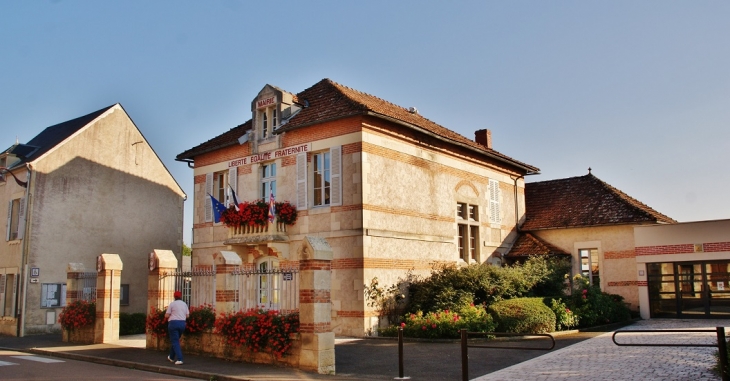 La Mairie - Suilly-la-Tour