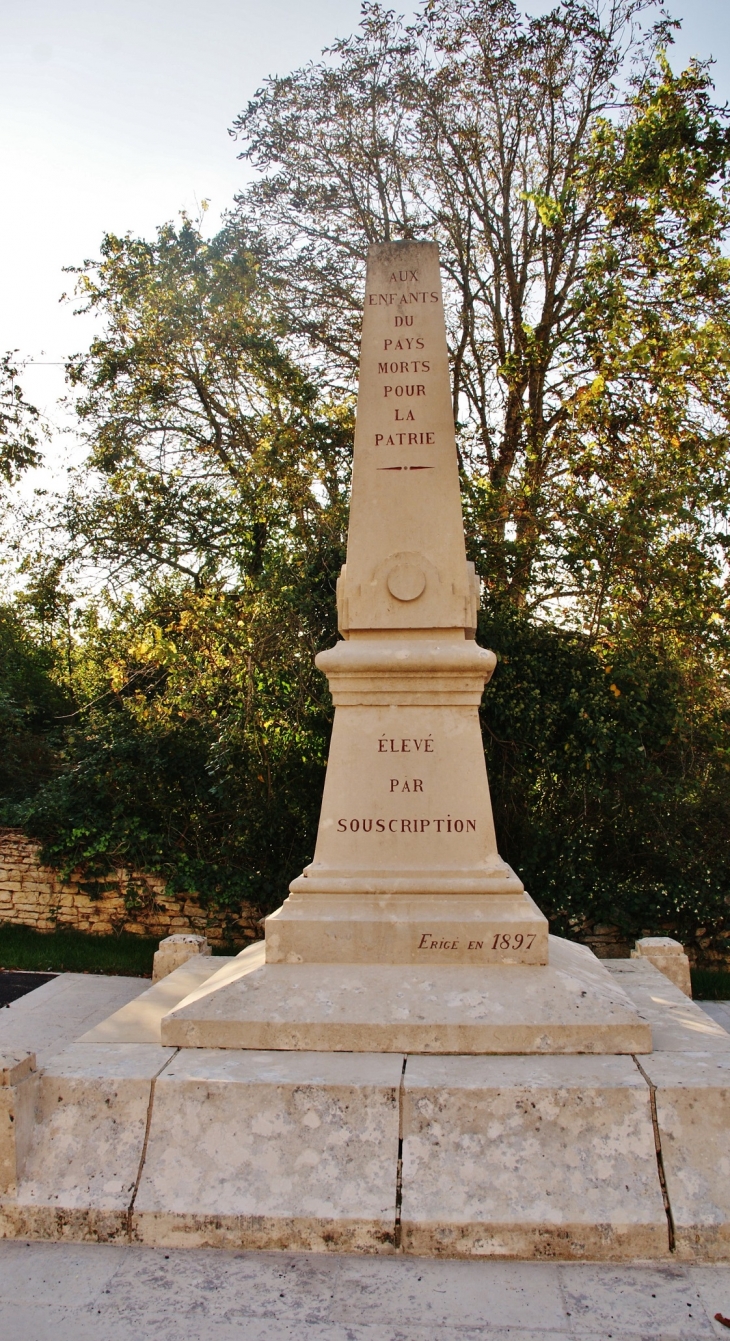 Monument aux Morts - Suilly-la-Tour