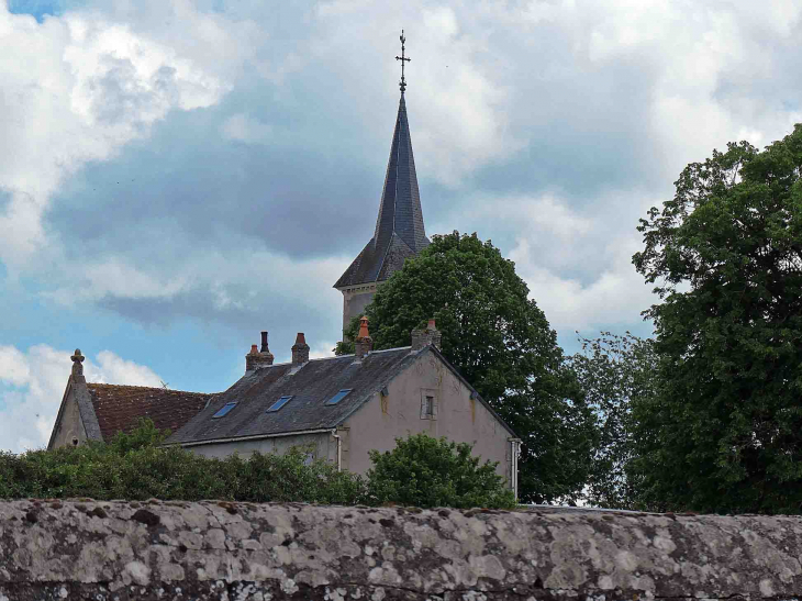 Le village vu du cimetière - Vitry-Laché