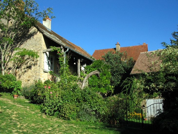 Maison de village - Bissy-sur-Fley