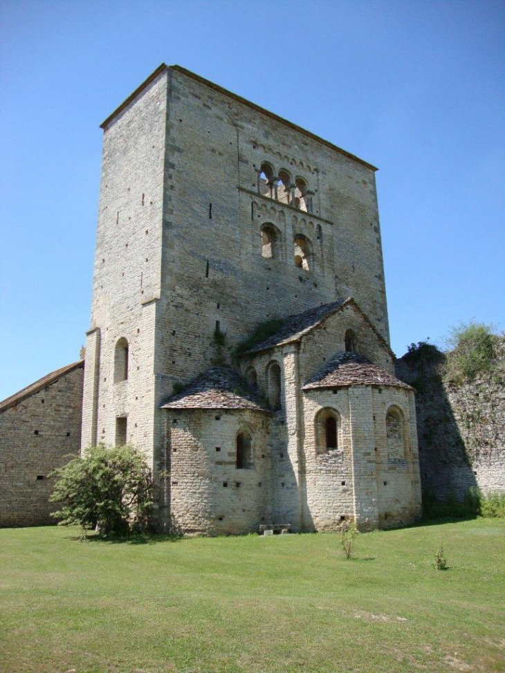 Bonnay (71460) Saint-Hyppolite ruine église 