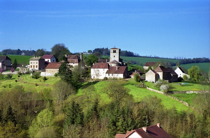 Vue du bourg - Briant