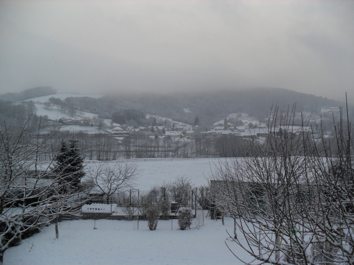 Surprise ce matin ..Neige !!! - Broye