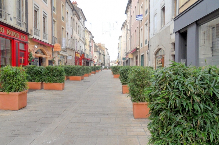 Rue de Strasbourg. - Chalon-sur-Saône