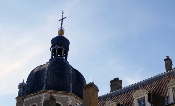 Le clocher de l'église Saint Pierre - Chalon-sur-Saône