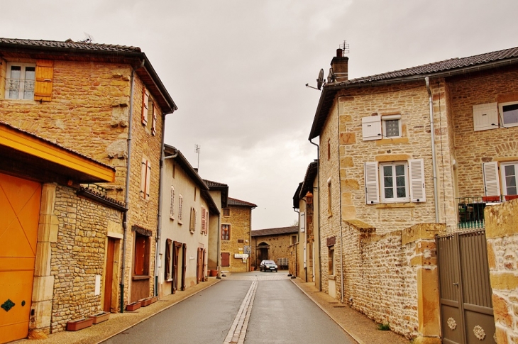 Le Village - Chânes