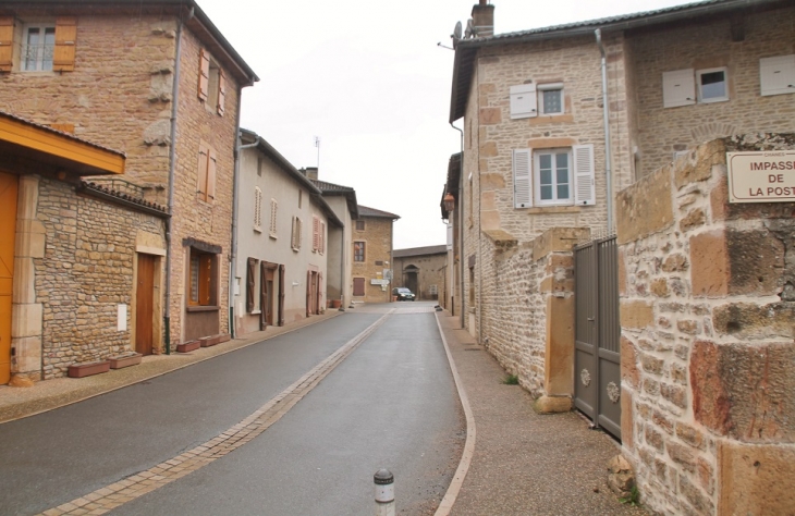 Le Village - Chânes