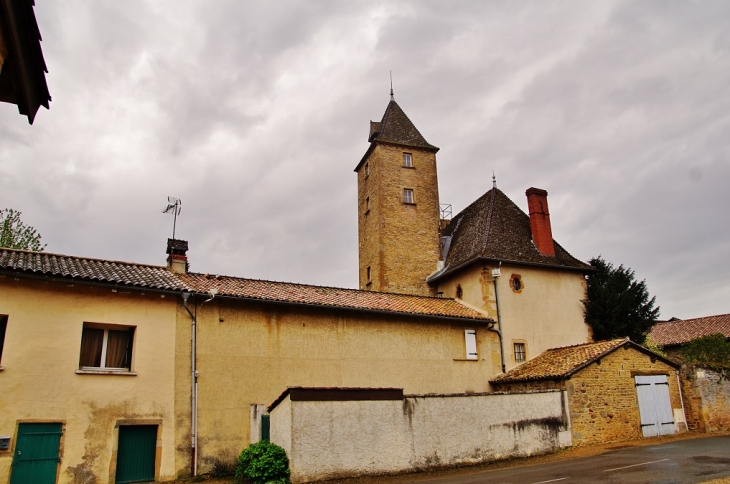 Le Village - Chânes