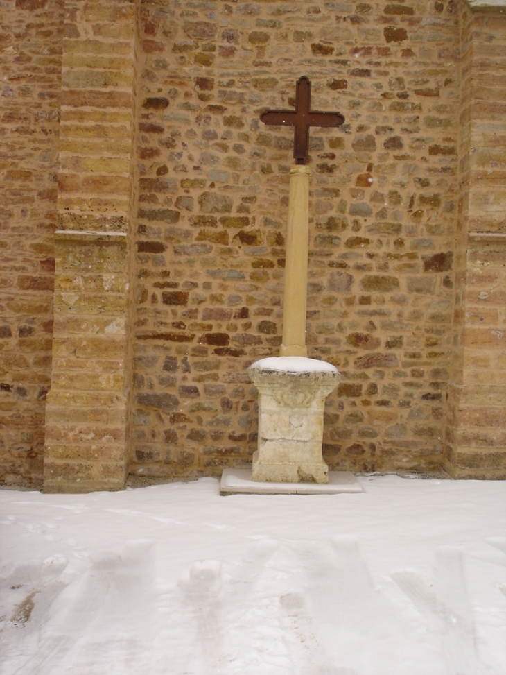 Croix de l Eglise - Chasselas