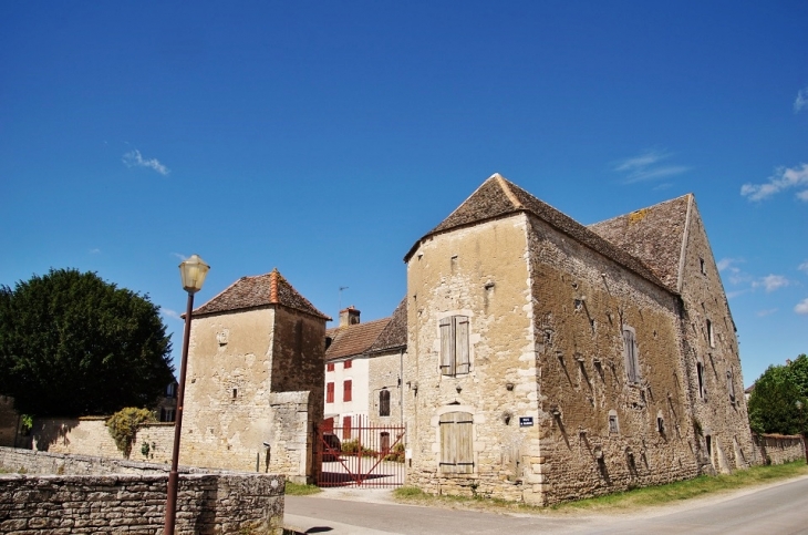 Le Village - Chaudenay