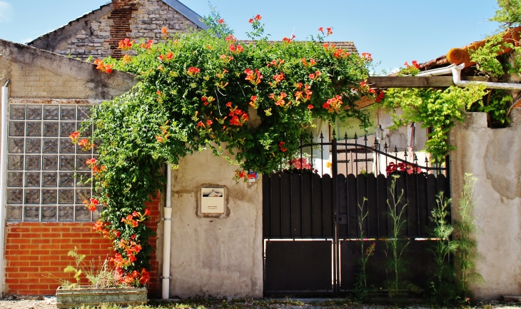 Le Village - Chaudenay