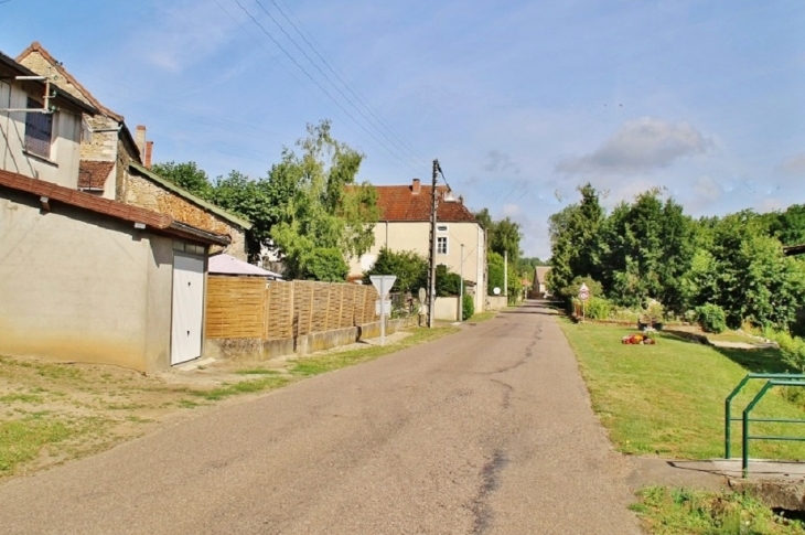 Le Village - Cheilly-lès-Maranges