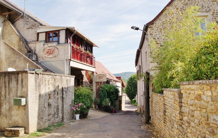 Le Village - Cheilly-lès-Maranges