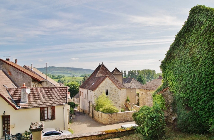 Le Village - Cheilly-lès-Maranges