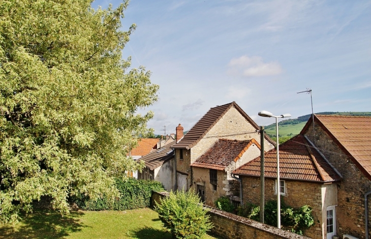 Le Village - Cheilly-lès-Maranges