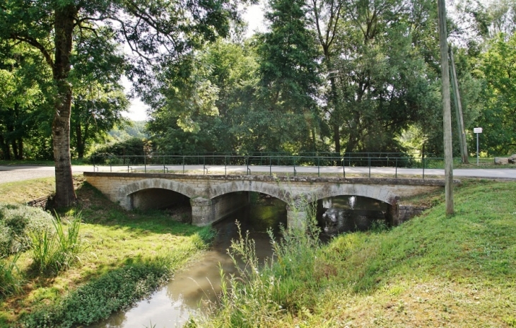 Pont sur la Cozanne - Cheilly-lès-Maranges