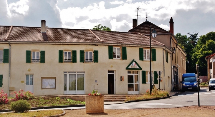 La Mairie - Chenay-le-Châtel