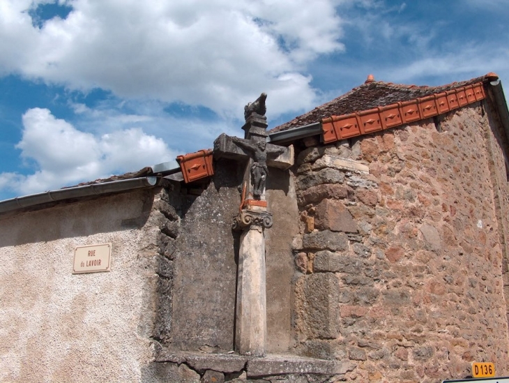 Dezize les Maranges le calvaire à la croix de poule - Dezize-lès-Maranges