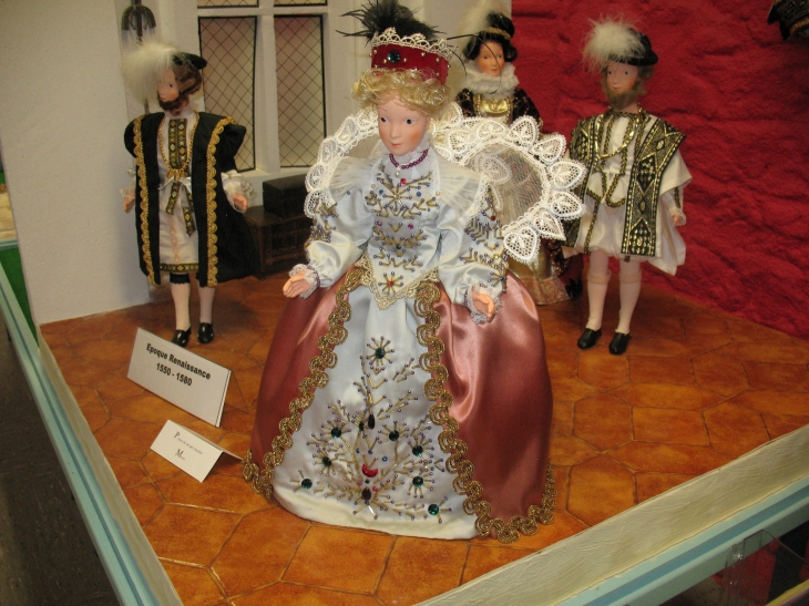 MUSEE DES COSTUMES - Digoin