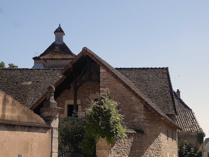 Maison avec pigeonnier - Farges-lès-Chalon