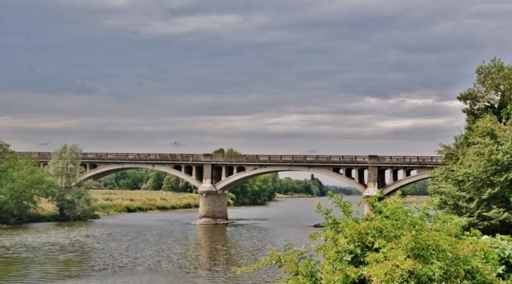 Pont sur la Loire - Iguerande