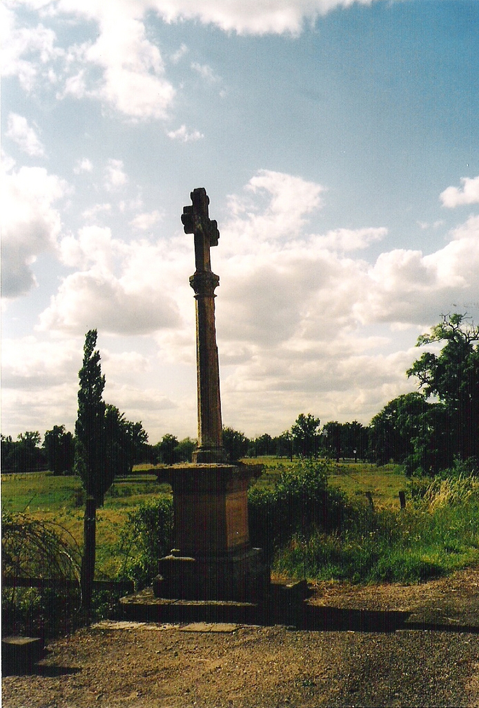 Croix vers le cimetière - L'Hôpital-le-Mercier