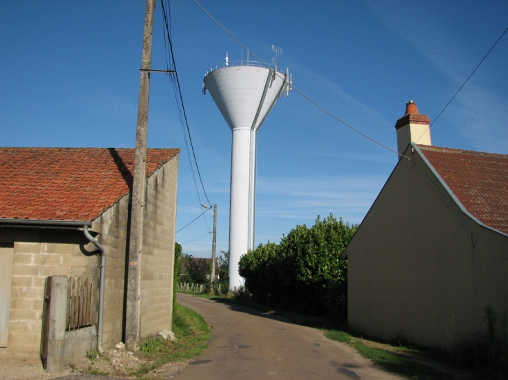 LE CHATEAU D' EAU - Navilly