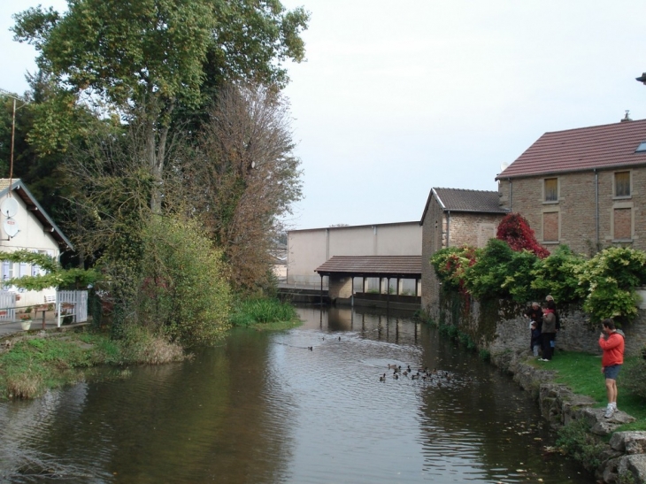 Le canal de Prissé