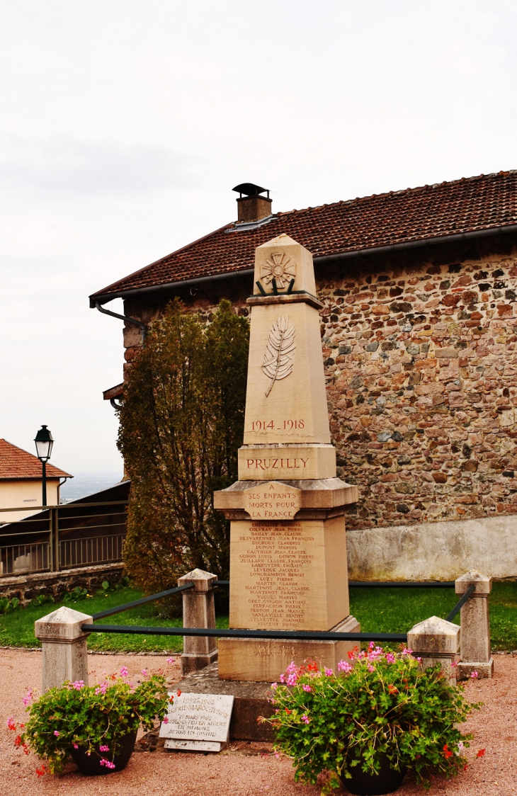 Monument-aux-Morts - Pruzilly