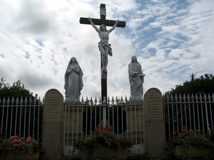 Le calvaire - Saint-Bonnet-de-Cray