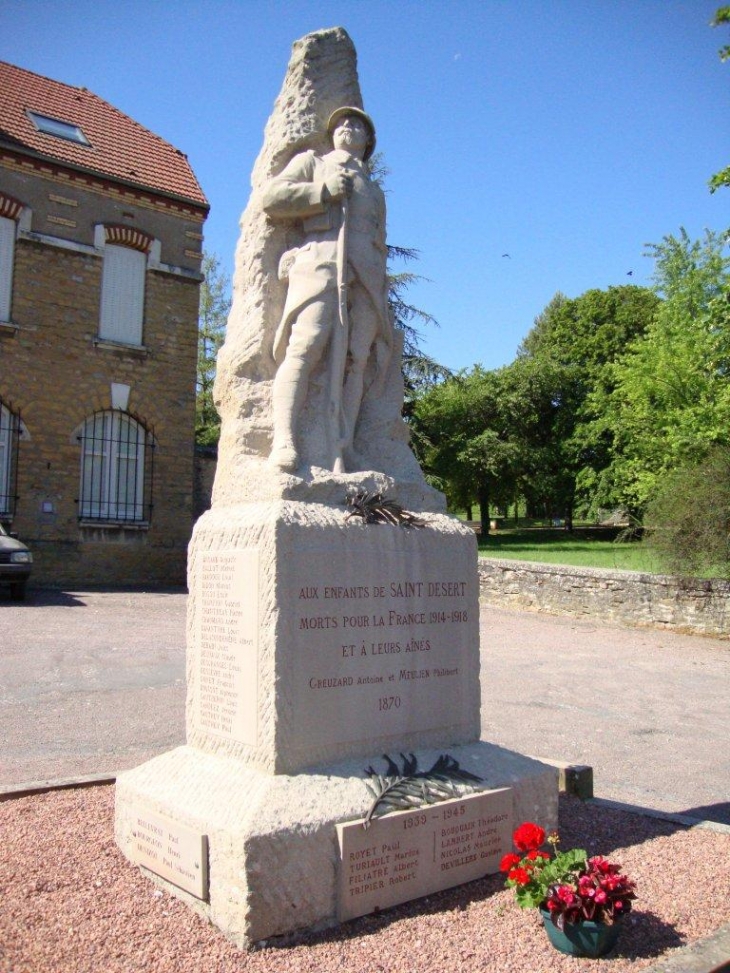 Saint-Désert (71390) monument aux morts