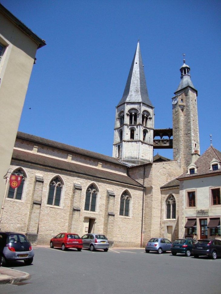 Saint-Gengoux-le-National (71460) église