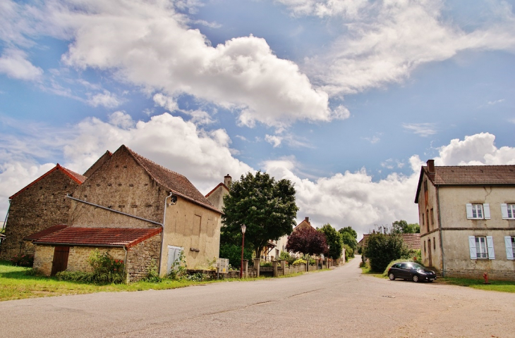 La Commune - Saint-Gervais-sur-Couches