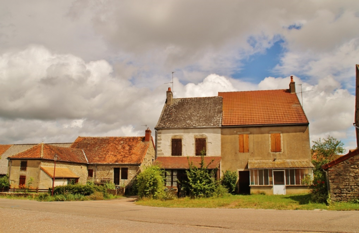 La Commune - Saint-Gervais-sur-Couches