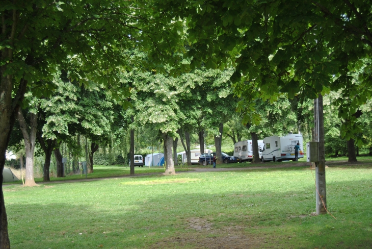 Camping municipal - Saint-Jean-de-Vaux