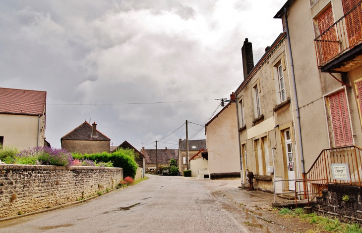 La Commune - Saint-Sernin-du-Plain