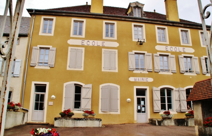 La Mairie - Saint-Sernin-du-Plain