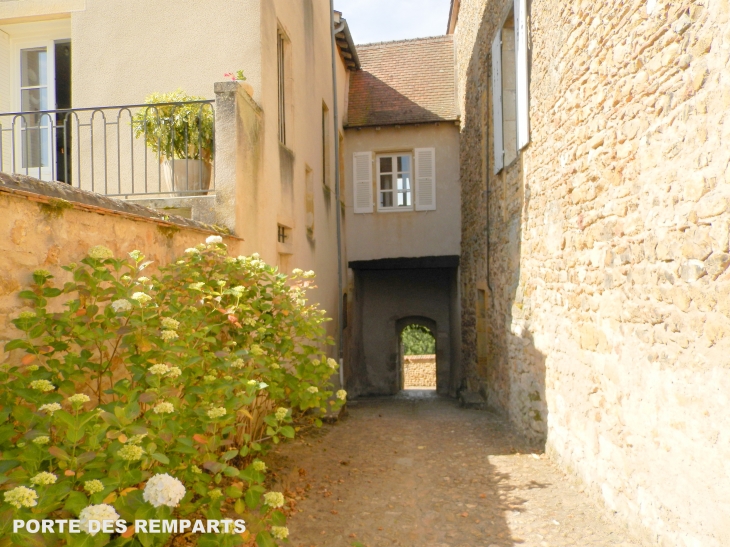  - Semur-en-Brionnais