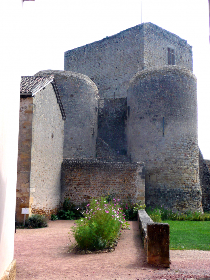 Tour - Semur-en-Brionnais