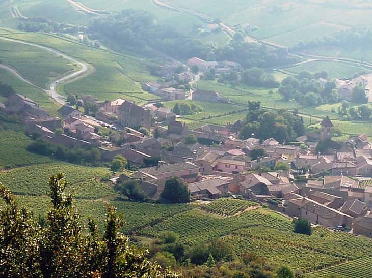 Vue sur le village - Solutré-Pouilly