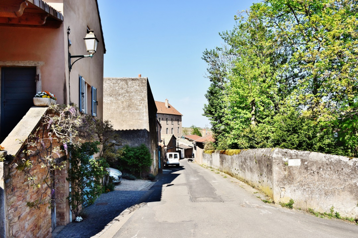 La Commune - Solutré-Pouilly