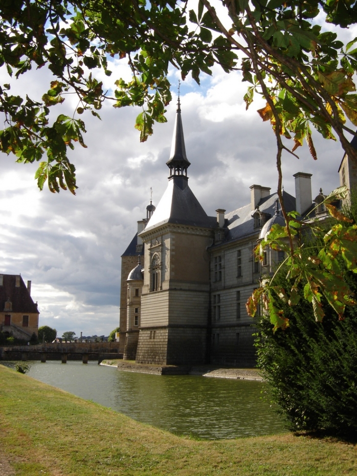 Chateau de Sully