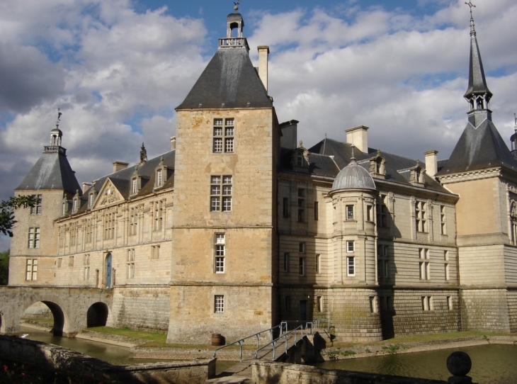 Château de Sully